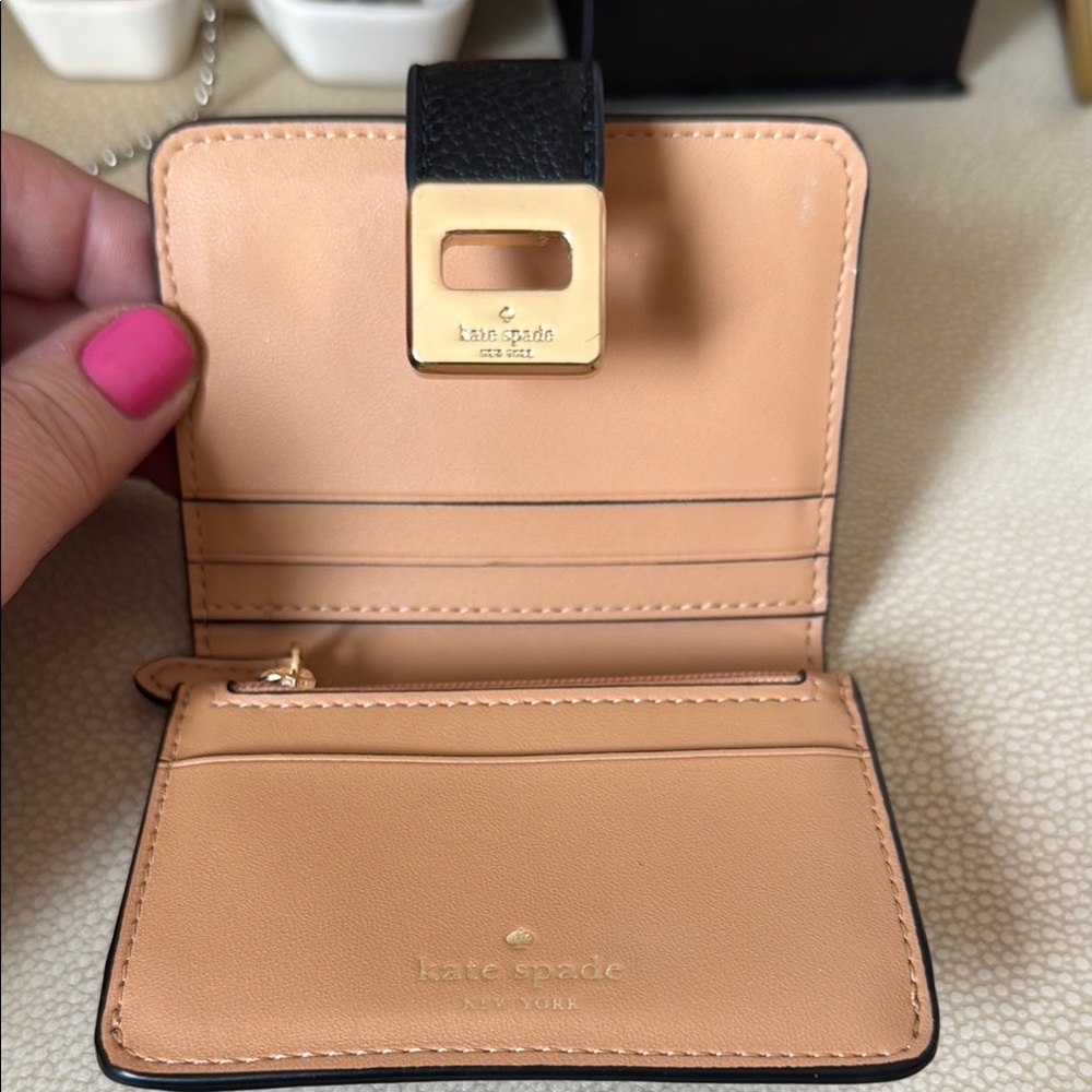 Kate Spade Black and Tan Card Holder